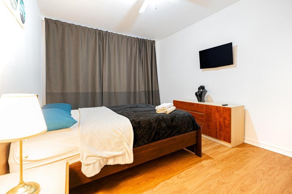 Charmant 1 Bd A Mcgill Parking Gratuit มอนทรีอัล ภายนอก รูปภาพ
