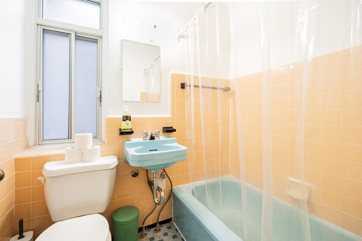 Charmant 1 Bd A Mcgill Parking Gratuit มอนทรีอัล ภายนอก รูปภาพ